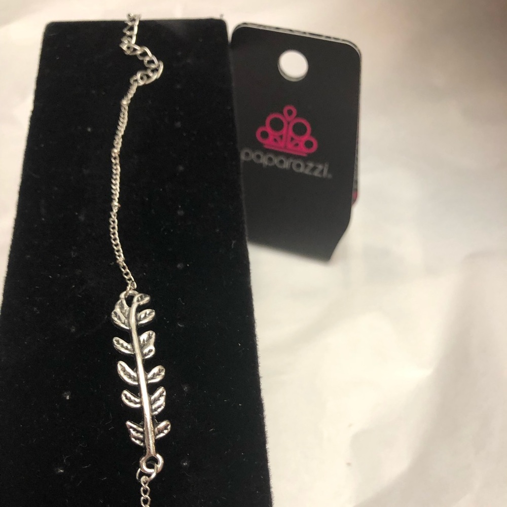 Silver leaf paparazzi bracelet
